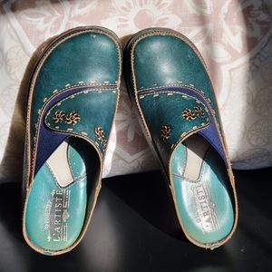 Spring Step L'Artiste Style Chino Mule Shoes